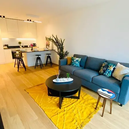 Charming Flat With Terrace & Parking Apartment Luxemburg